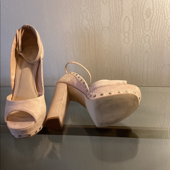 SHOE-DAZZLE STUDDED OPEN TOE PATITA BLOCK HEEL SHOES SZ 9 - Picture 5 of 8